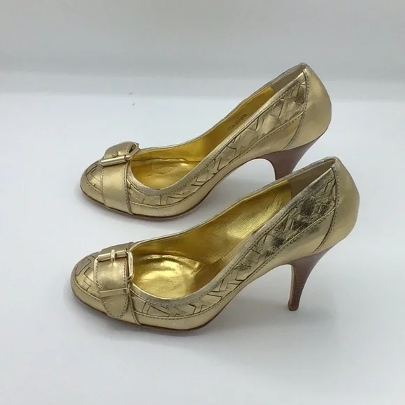 Burberry Metallic Gold Buckle Pumps Size 38.5 - Picture 5 of 13